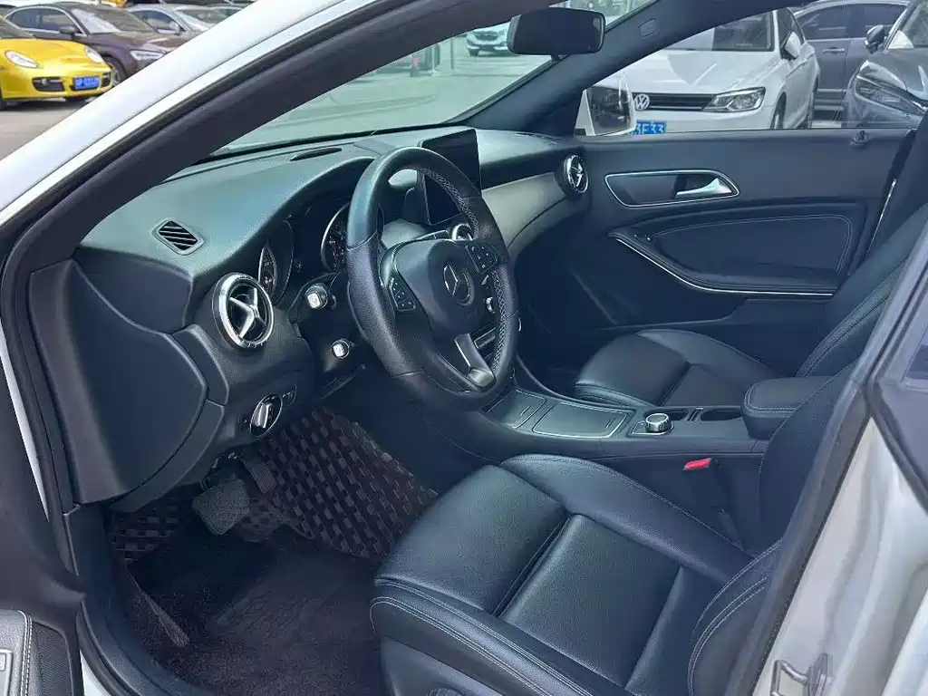 Mercedes-Benz CLA (Import) — миниатюра 5