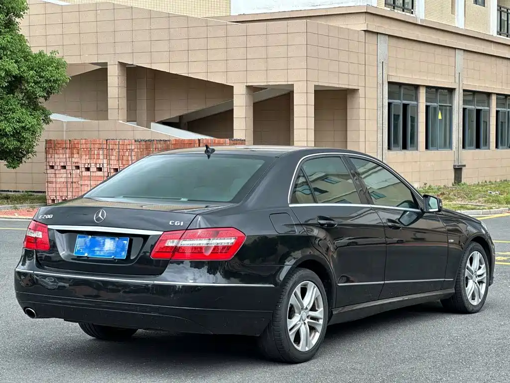 Mercedes-Benz E-Class E 2010 E 200 CGI