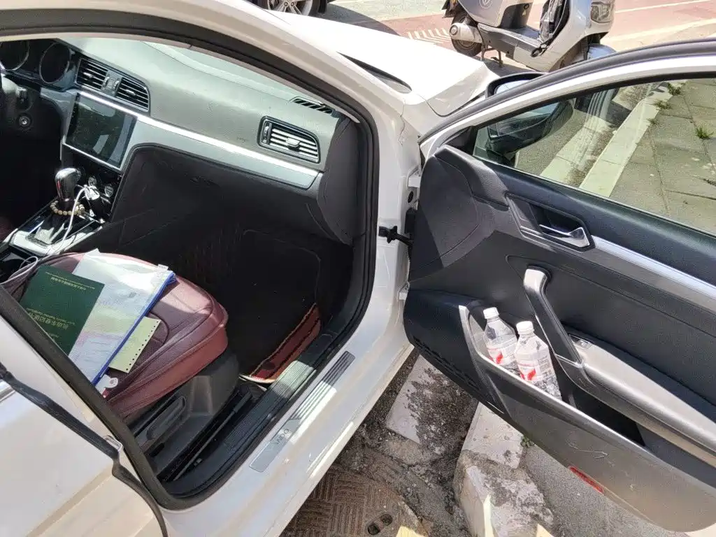 Volkswagen Lamando — миниатюра 19