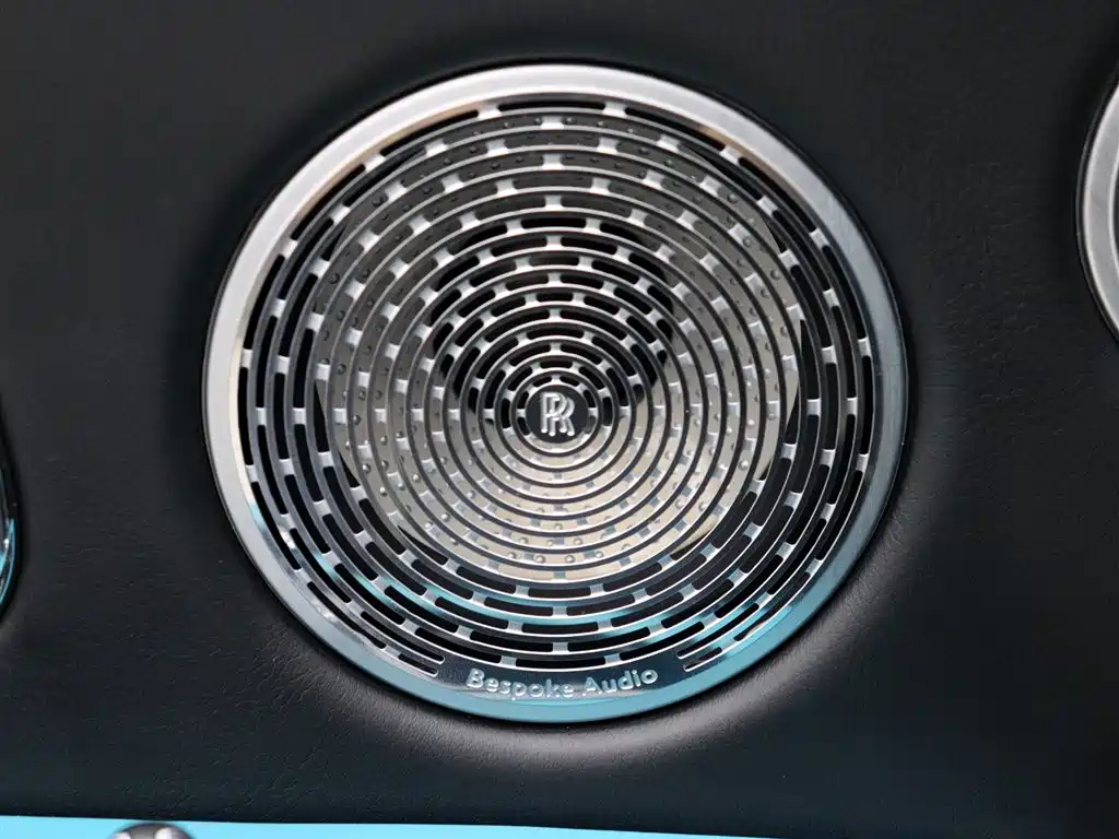 Rolls-Royce Cullinan 2024 мест