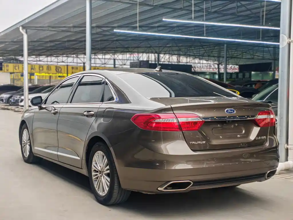 Ford Taurus EcoBoost 245 Fashion Type, фото 4