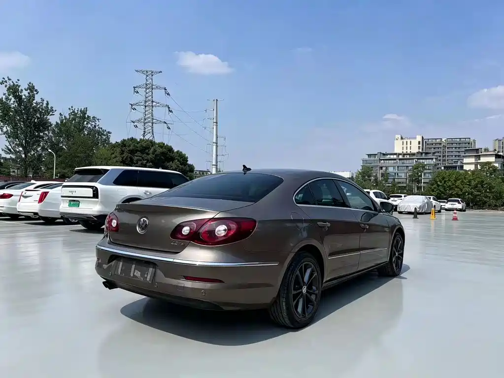 Volkswagen FAW - Passat CC CC 2012 2.0TSI