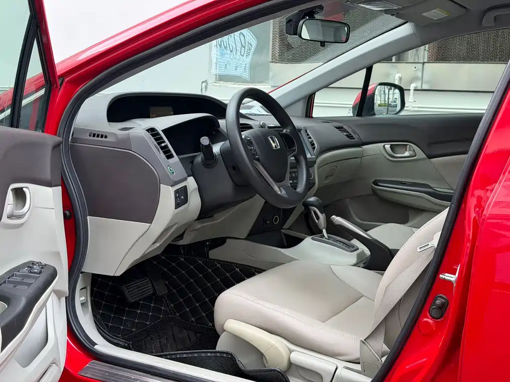 Honda Civic — миниатюра 5