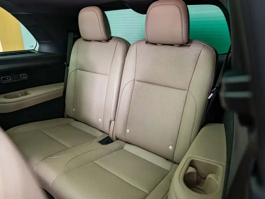 Li Auto Li L8 — миниатюра 10