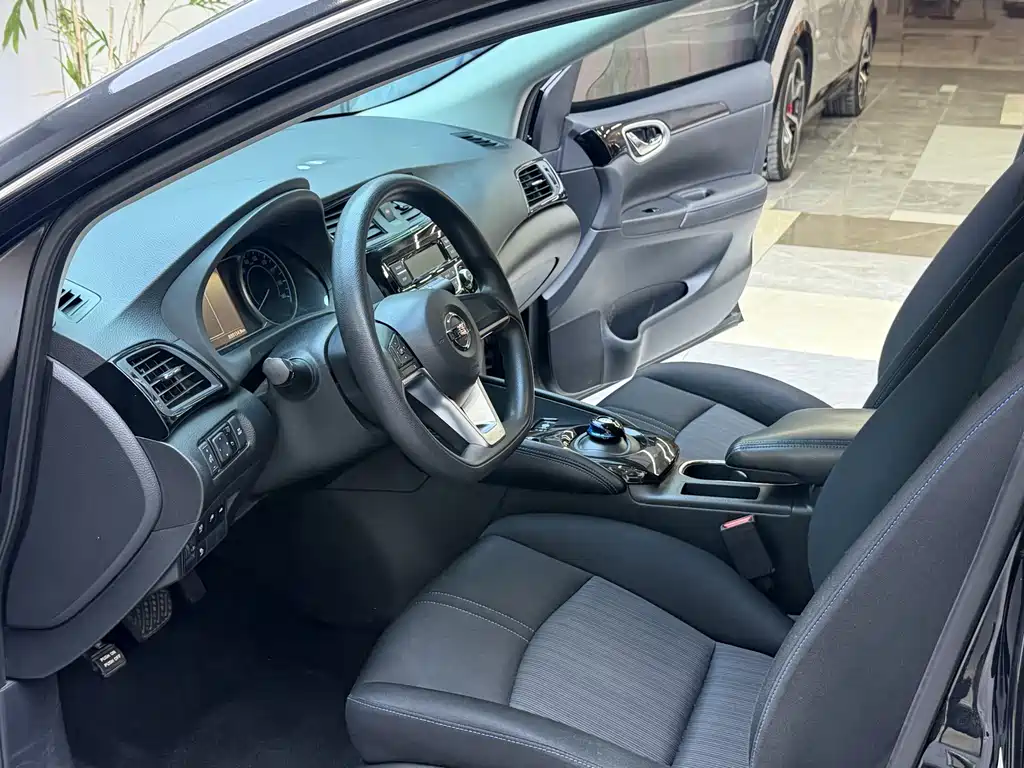 Nissan Sylphy EV — миниатюра 4