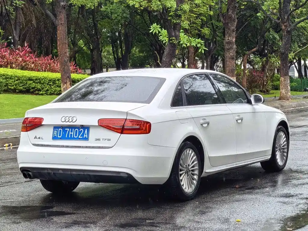 Audi A4L — миниатюра 7