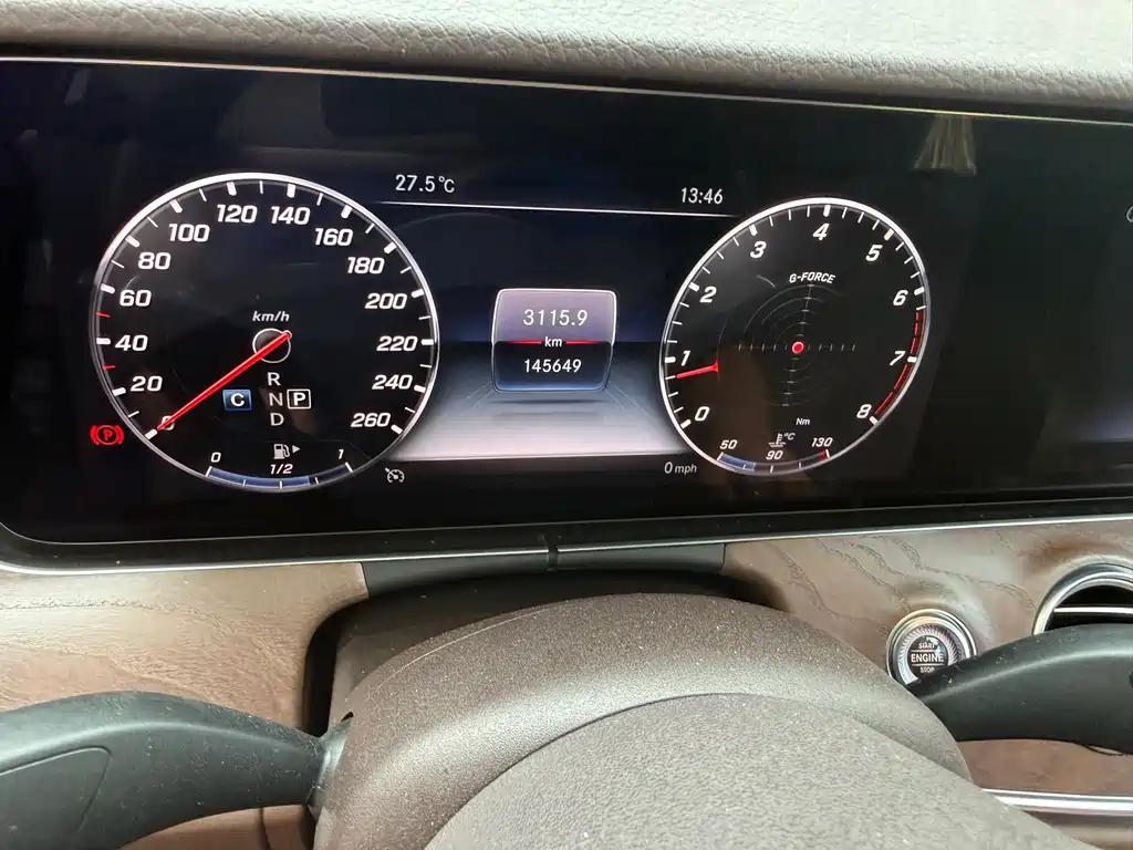 Mercedes-Benz E-Class — миниатюра 8