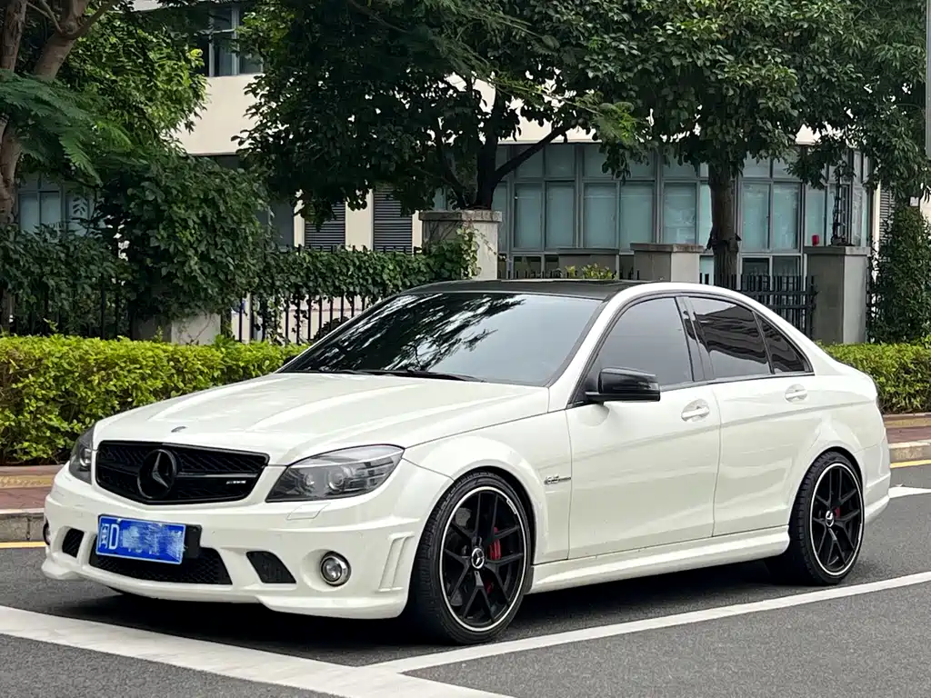 Mercedes-Benz C-Class AMG 2010