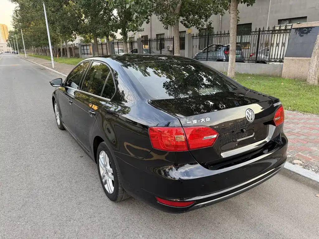 Volkswagen Sagitar — миниатюра 6