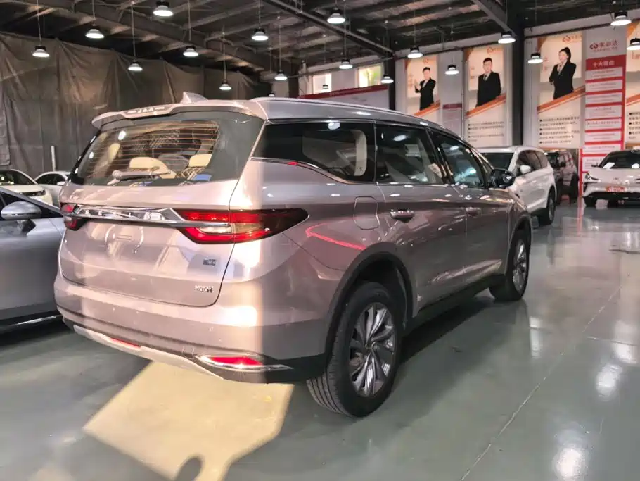 Geely Jia Ji New Energy — миниатюра 3