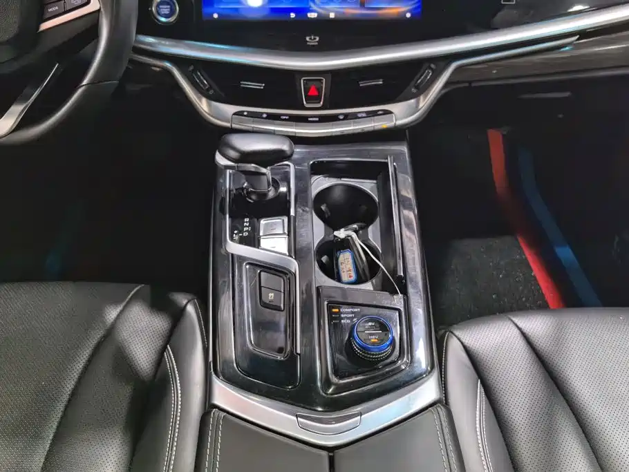 Geely Borui Hybrid — миниатюра 16