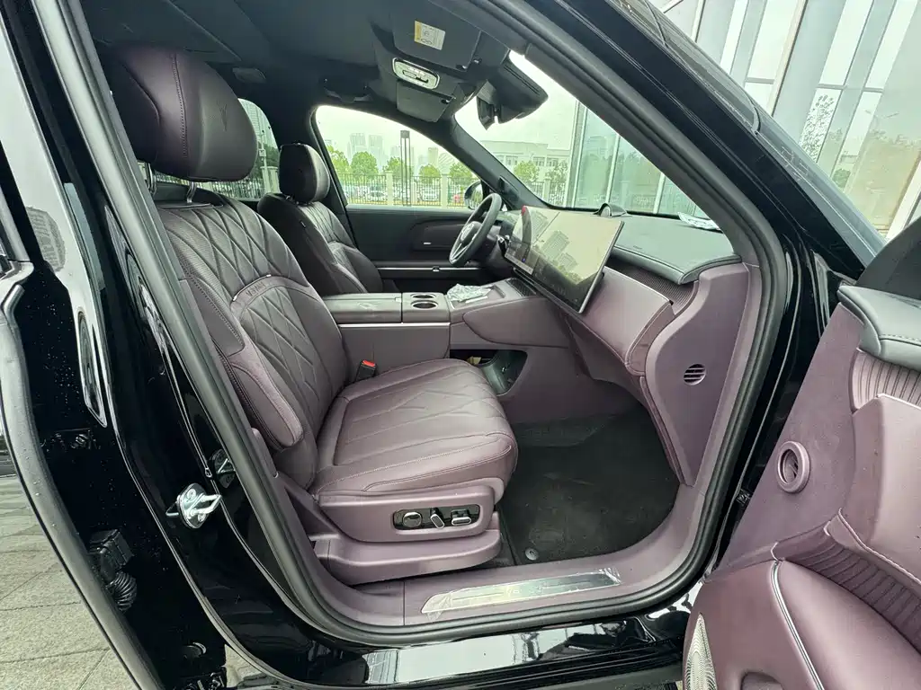 VOYAH Taishan X8 — миниатюра 17