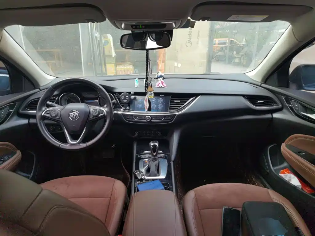 Buick Regal — миниатюра 10