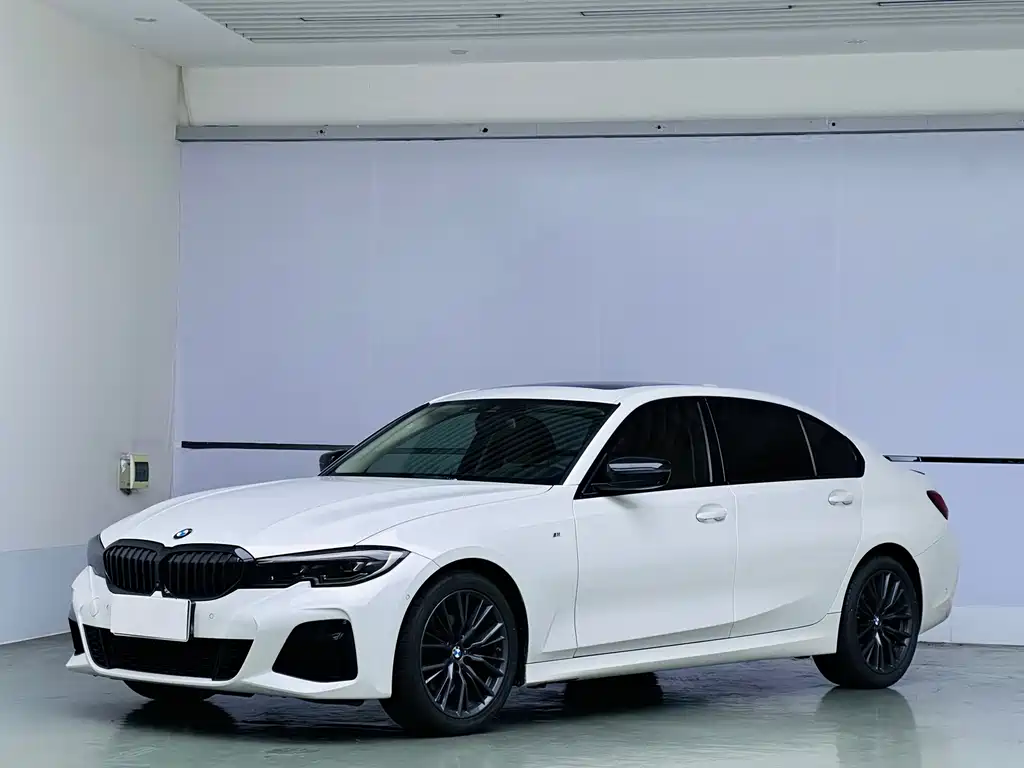 BMW 3 Series 2021