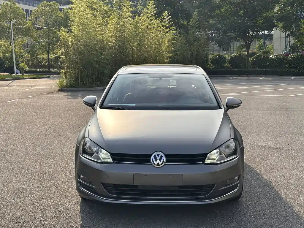 Volkswagen Golf 2016 1.6L AT Comfort