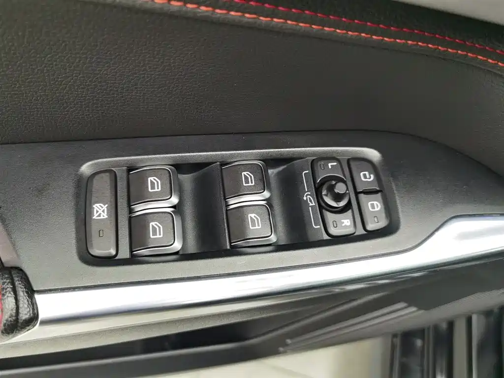 Lynk & Co 03 2018 1.5TD DCT Pro V