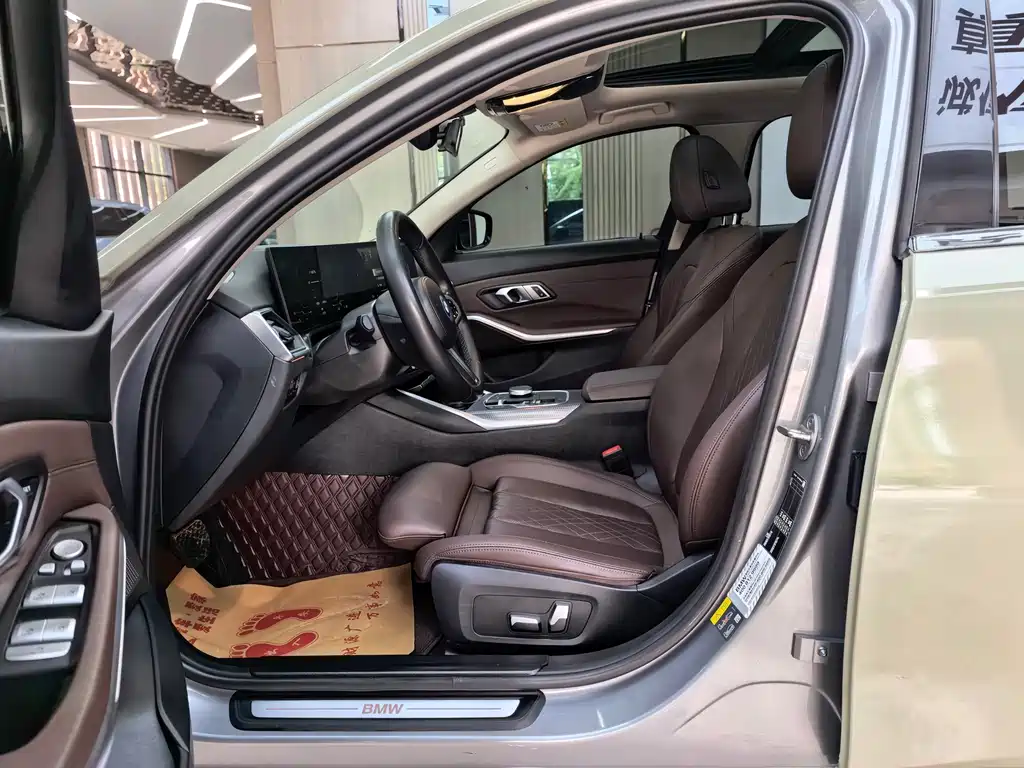 BMW i3 2022 eDrive 35 L