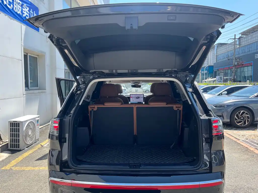 Volkswagen Viloran 2026 450TSI 6 мест