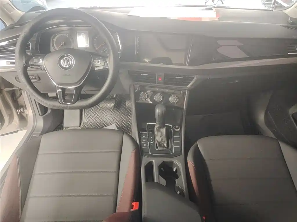 Volkswagen Bora 2019 1.5L AT Comfort