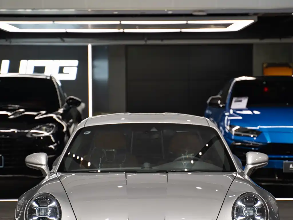 Porsche 911 2024 4.0T