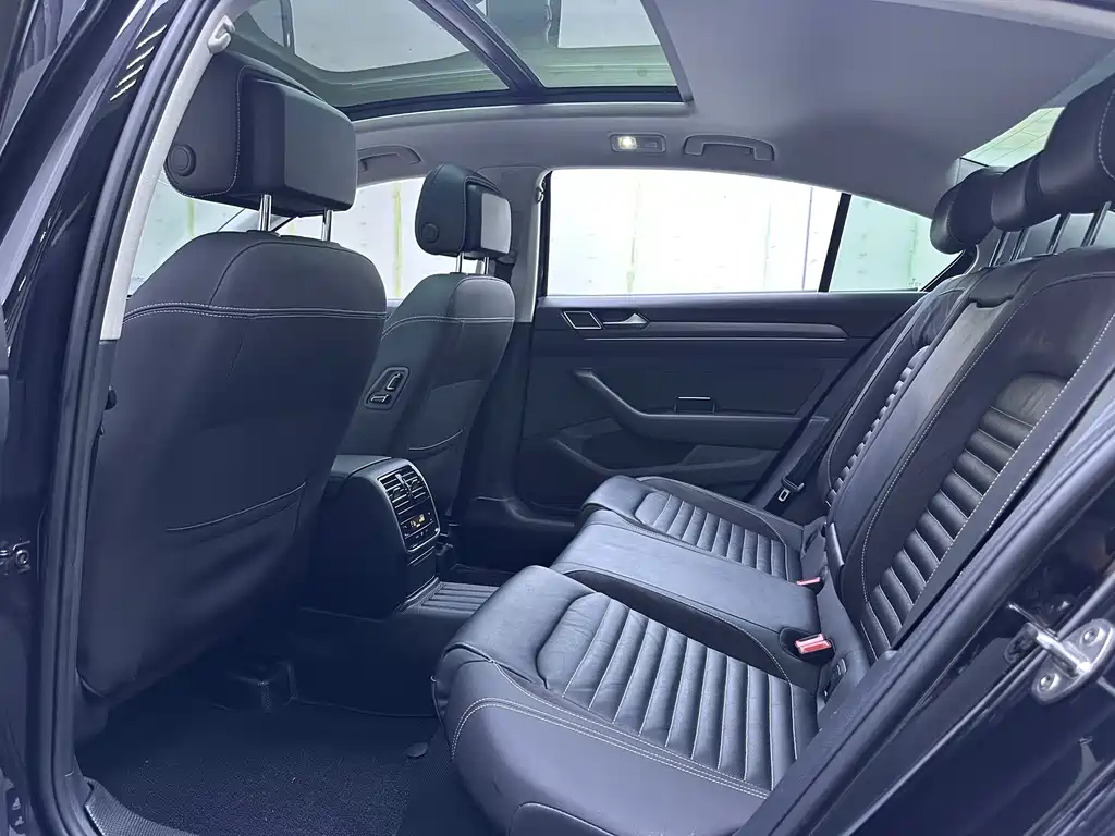 Volkswagen Magotan 2020 330TSI DSG Lead