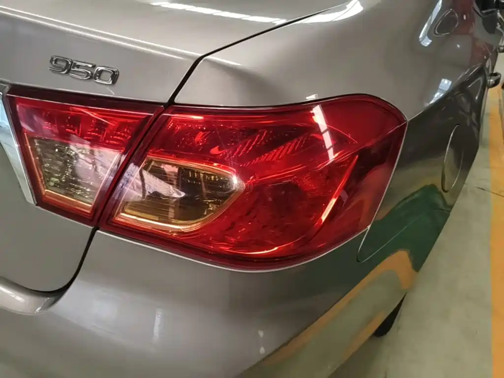 Roewe 950 — миниатюра 8
