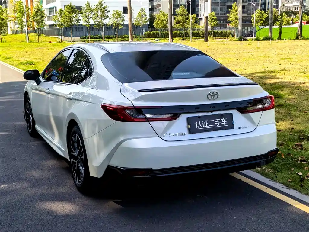 Toyota Camry 2026 2.0HSE Sport Lite