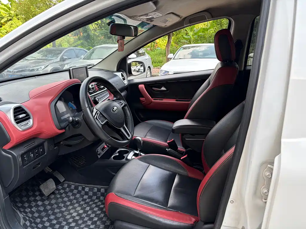 JAC JAC iEV6E — миниатюра 7