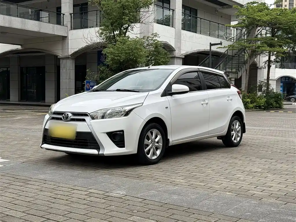 Toyota Yaris L 2016