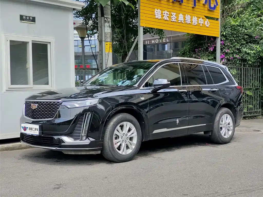 Cadillac XT6 2021