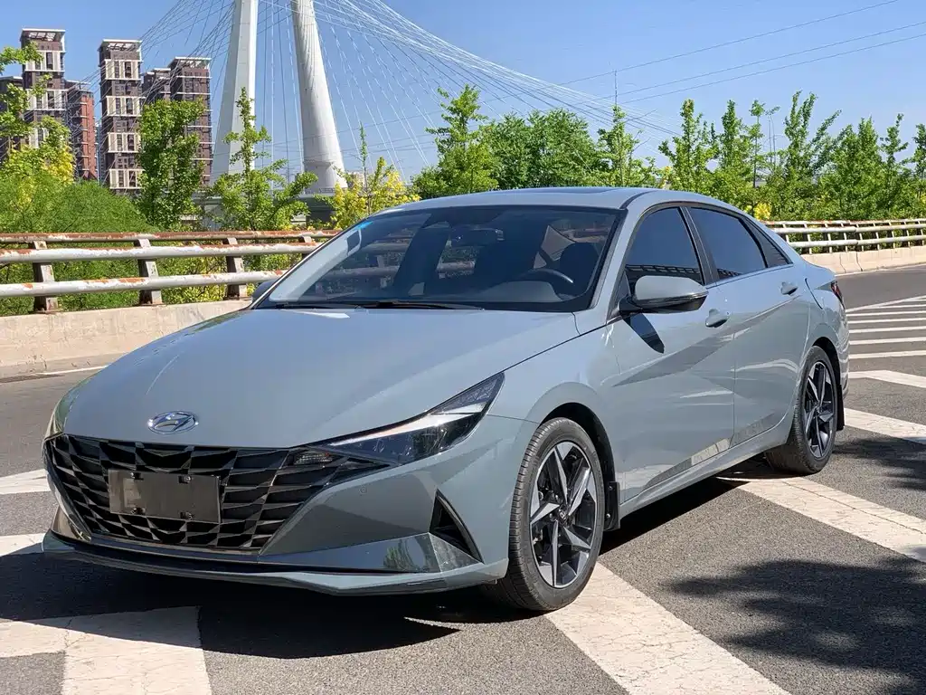 Hyundai Elantra 2021