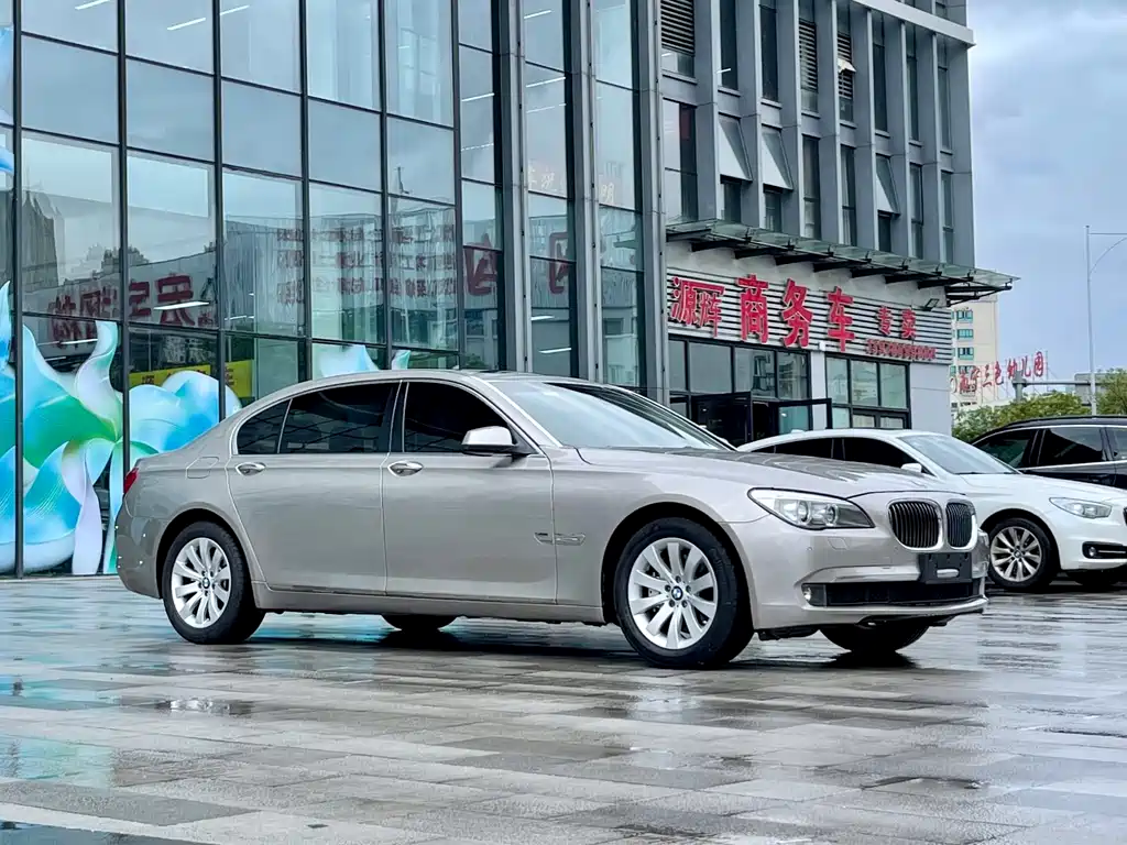 BMW 7 Series 7 2009 740Li Lead