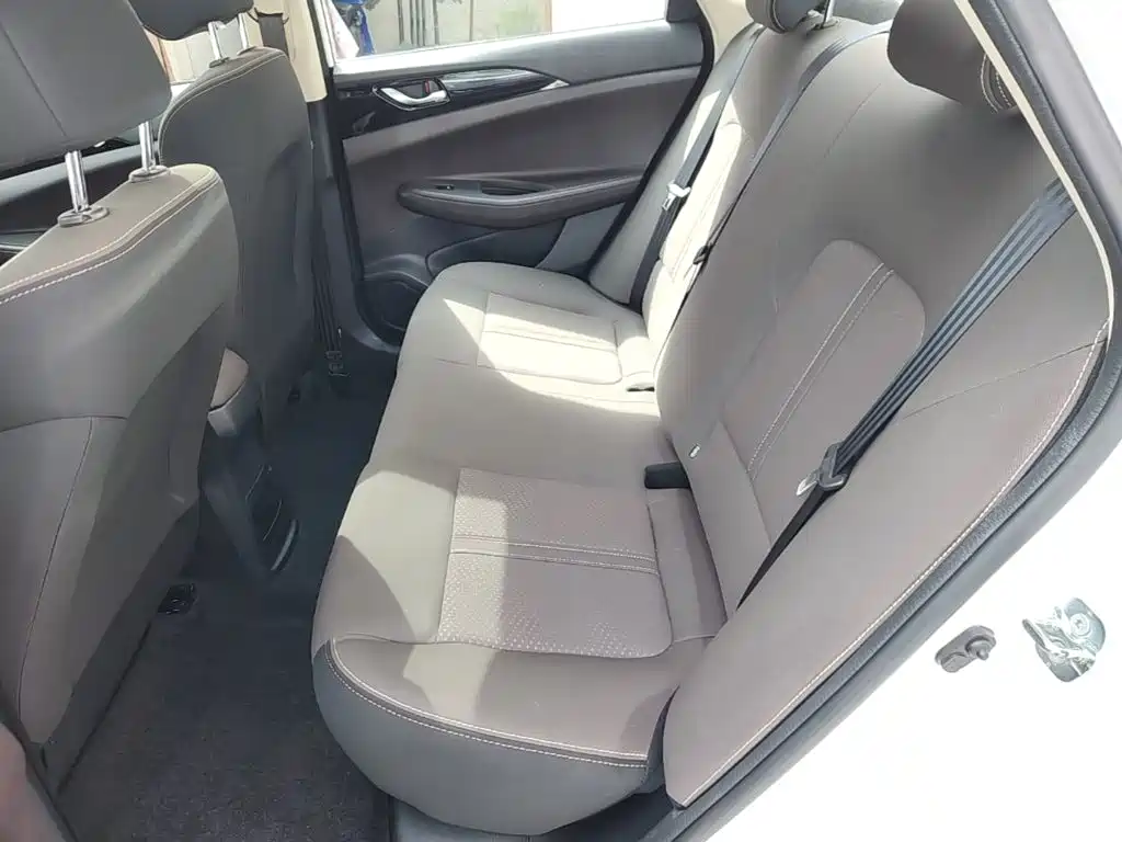 Changan Eado DT — миниатюра 17