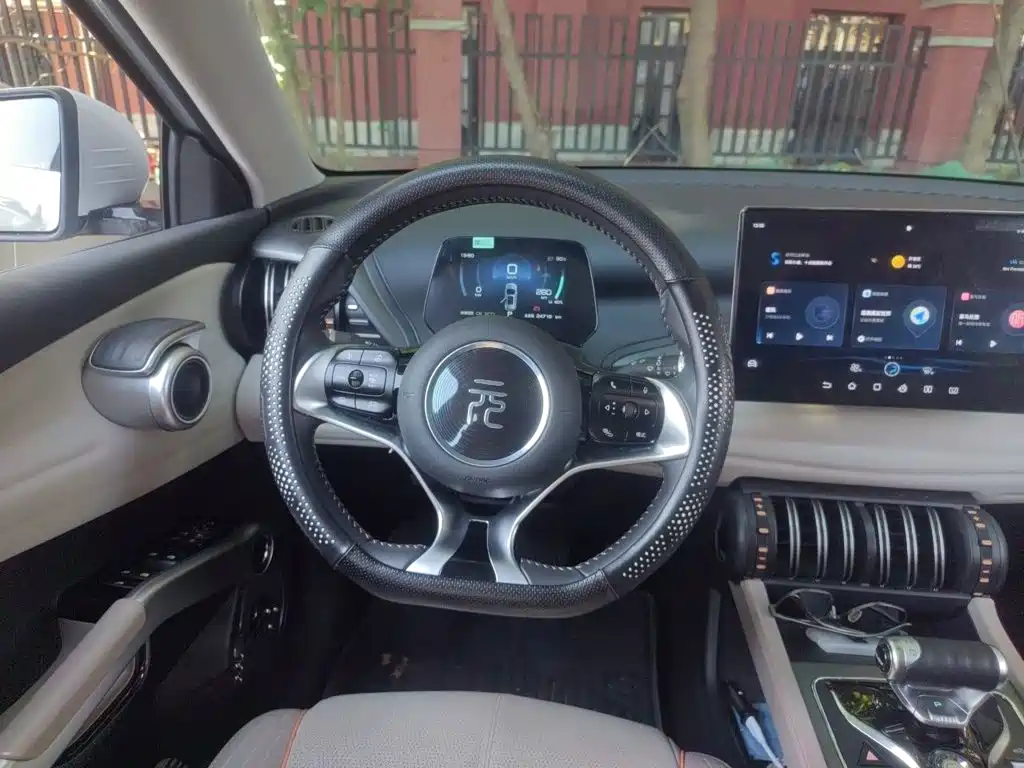 BYD Yuan Plus — миниатюра 11