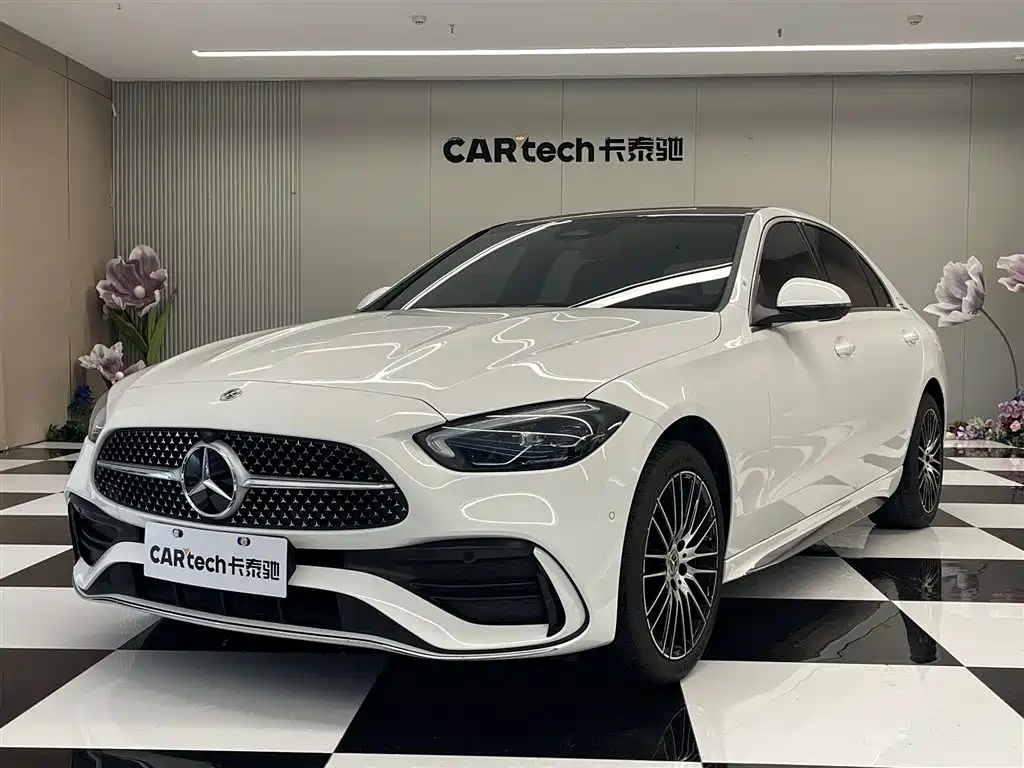 Mercedes-Benz C-Class 2024