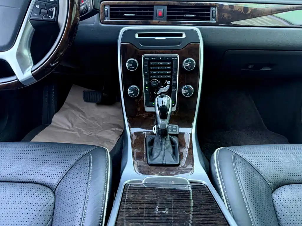 Volvo S80L — миниатюра 9