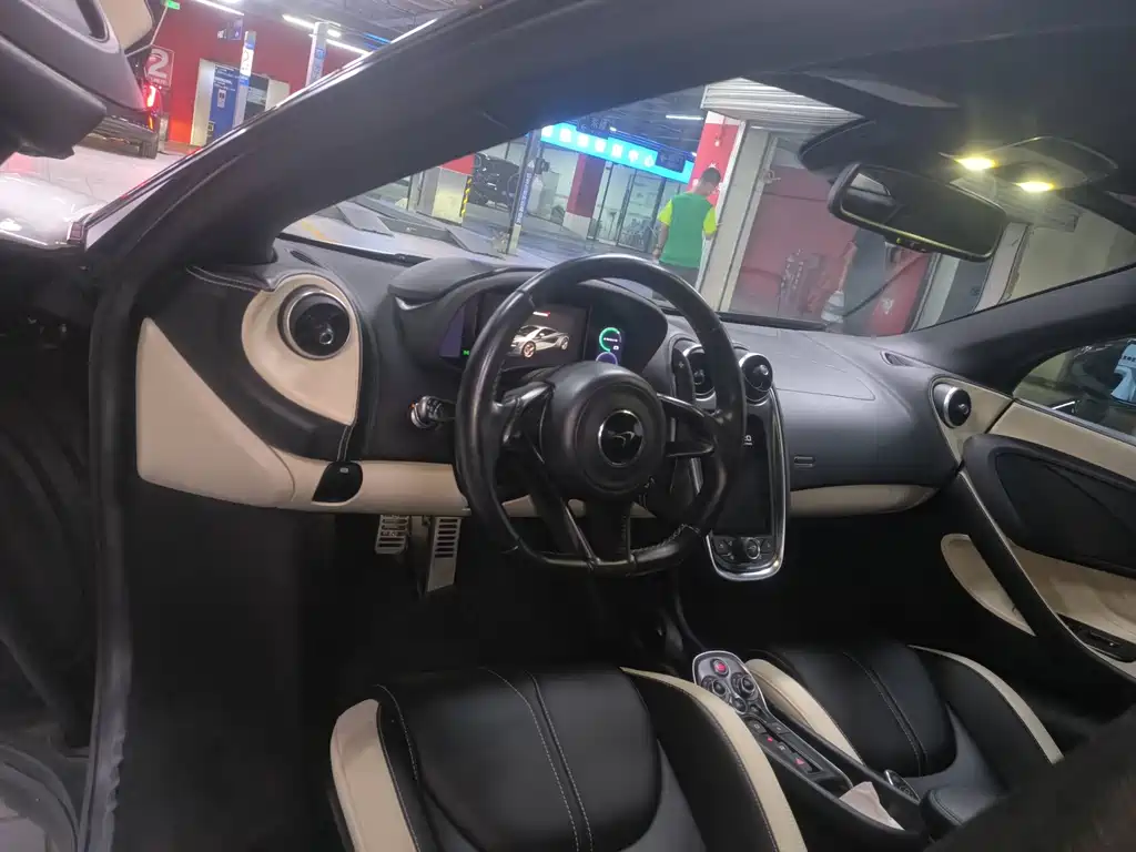 McLaren 570 — миниатюра 5