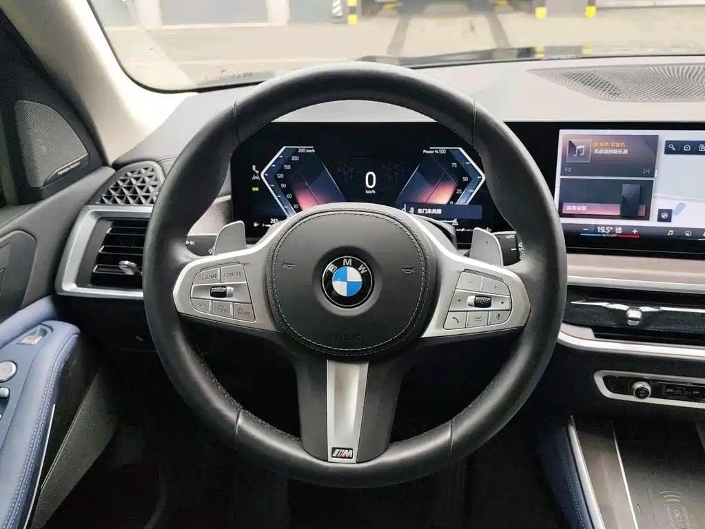 BMW X5 2026 xDrive 30Li Premium M Sport