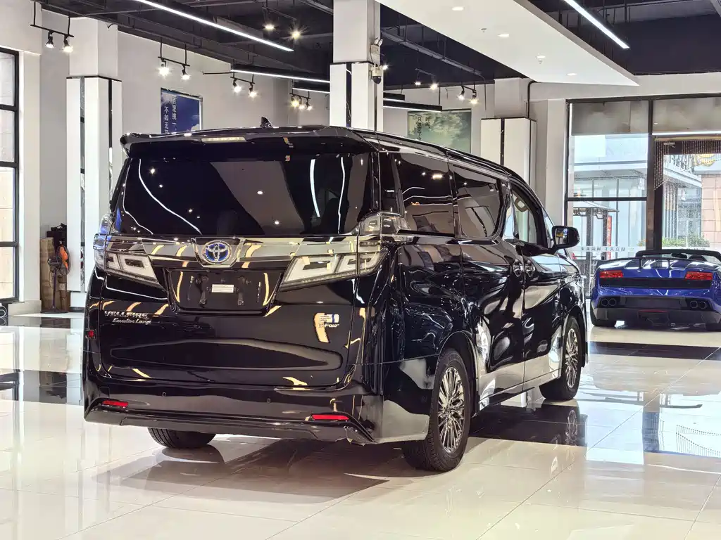 Toyota Vellfire 2020 2.5L HV Luxury