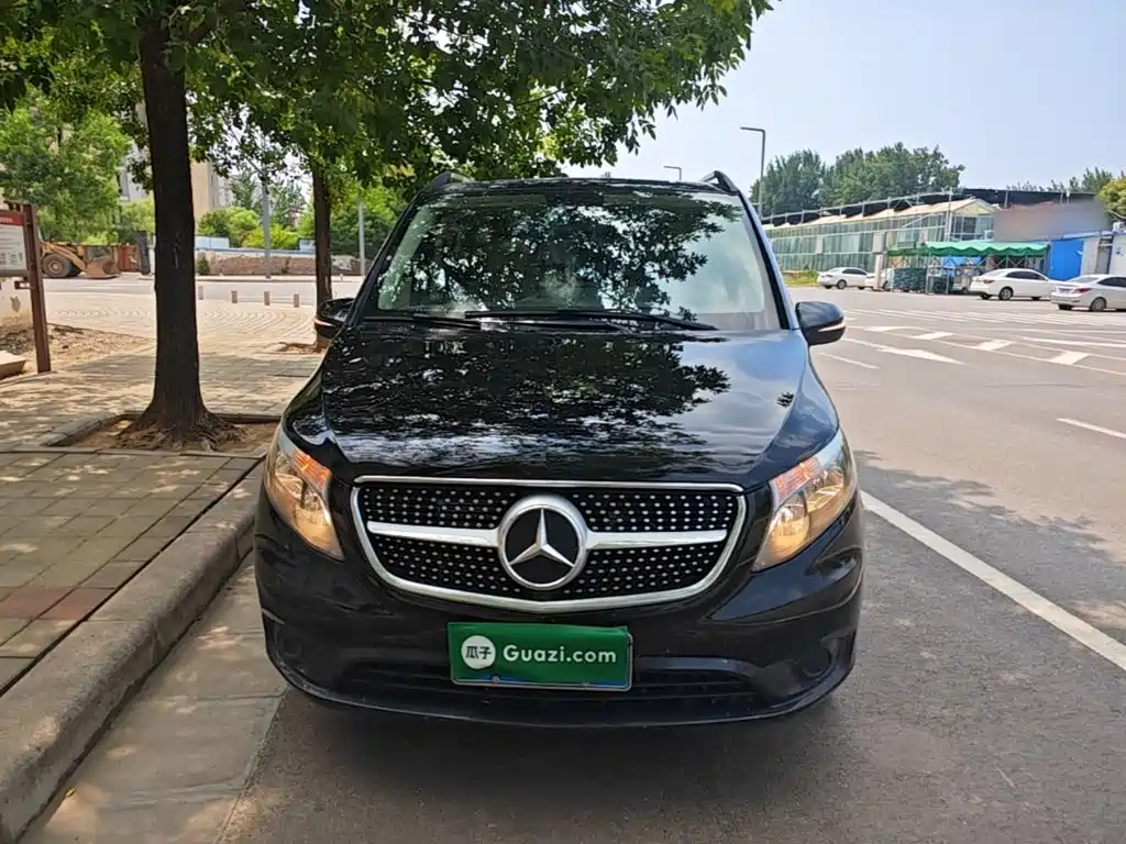 Mercedes-Benz Vito 2021 2.0T Elite 7 мест