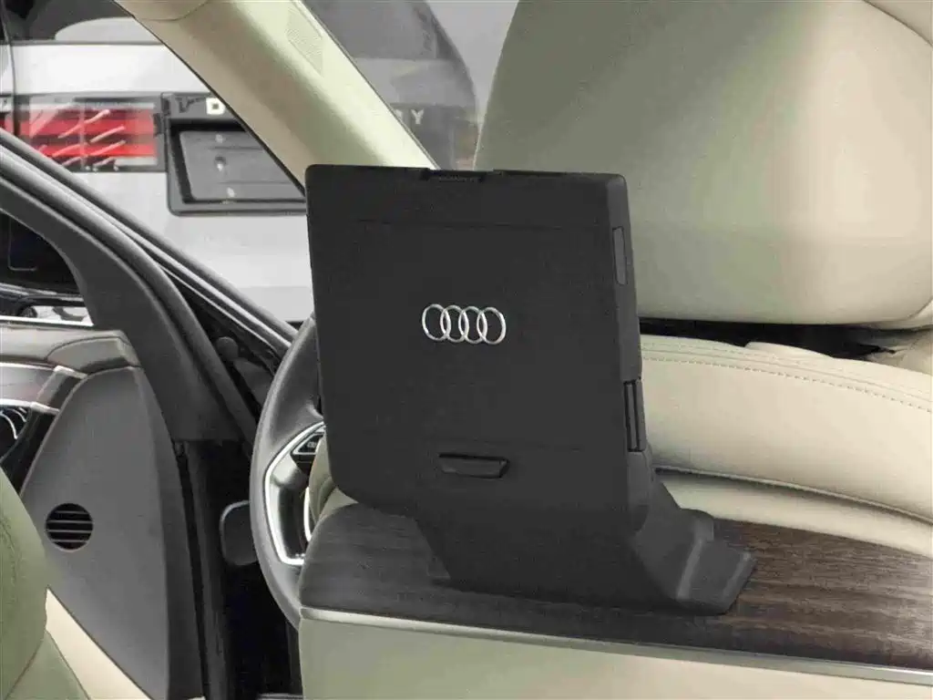 Audi A8 2023 A8L 55 TFSI quattro Flagship