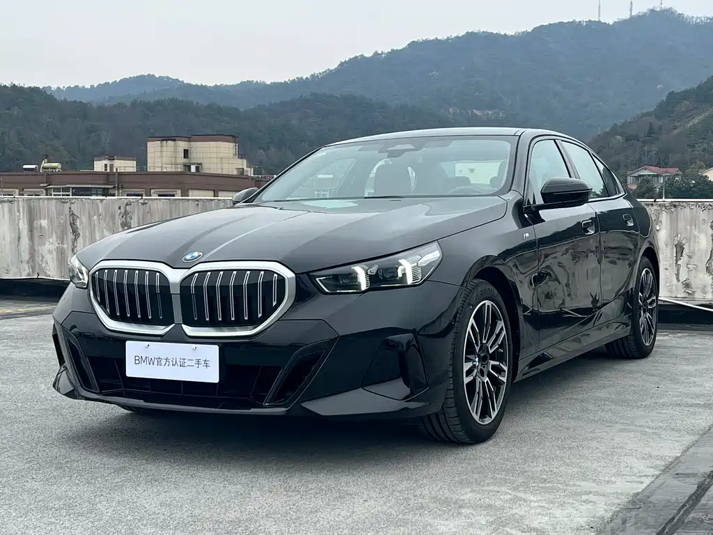 BMW 5 Series 5 2024 525i M Sport