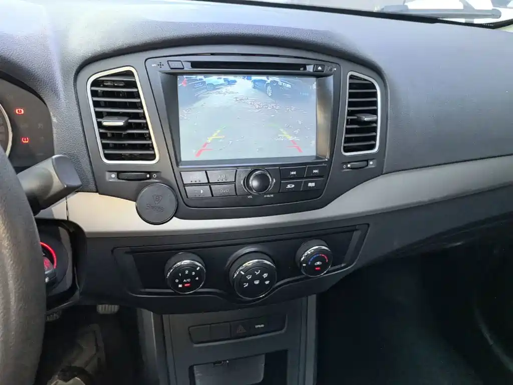Roewe 350 — миниатюра 13