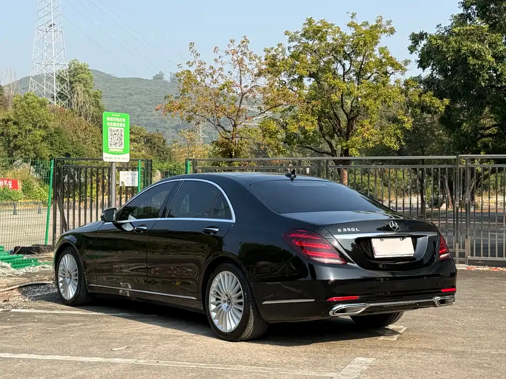 MERCEDES-BENZ S CLASS