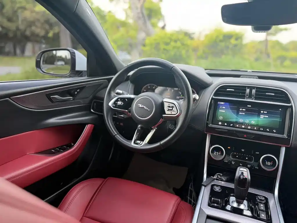 Jaguar XEL 2020 2.0T 200PS R-DYNAMIC S Sport
