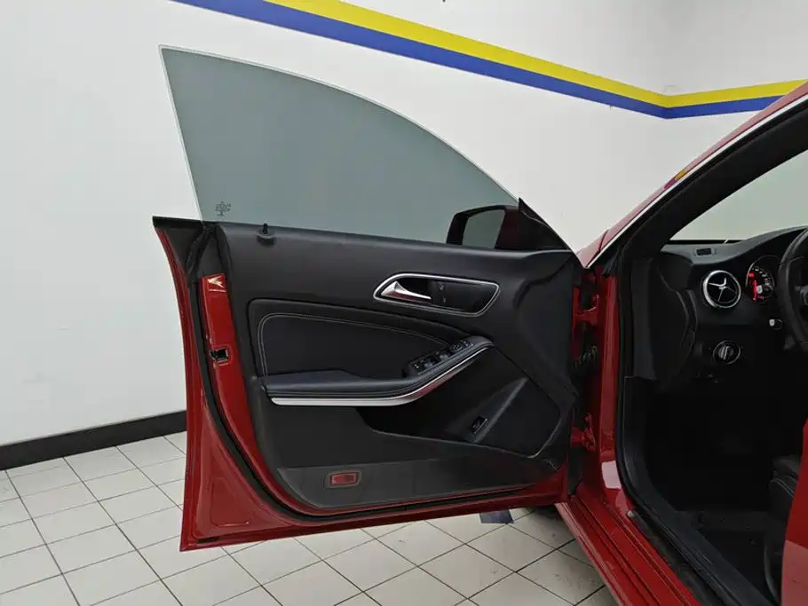 Mercedes-Benz CLA (Import) — миниатюра 7