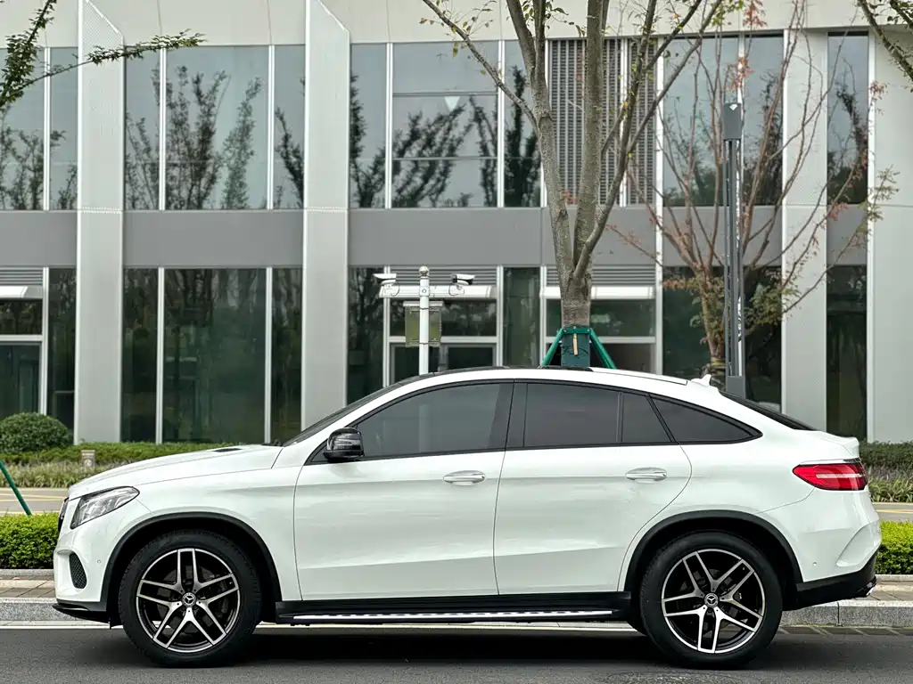 Mercedes-Benz GLE Coupe — миниатюра 4
