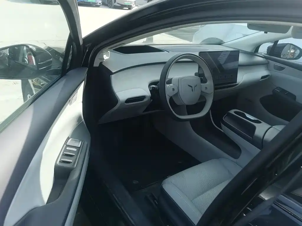 Hongqi HONGQI TIANGONG 05