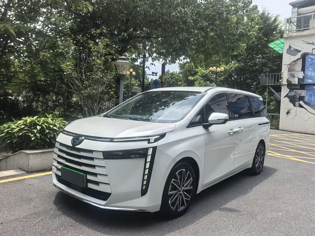 GAC Motor 传祺E8 PHEV 2024
