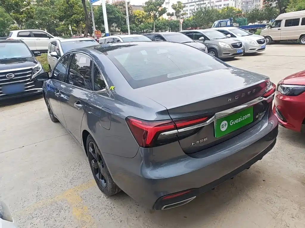 Roewe i6 MAX New Energy — миниатюра 5